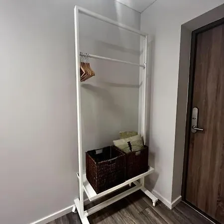 Apartment By The Oak